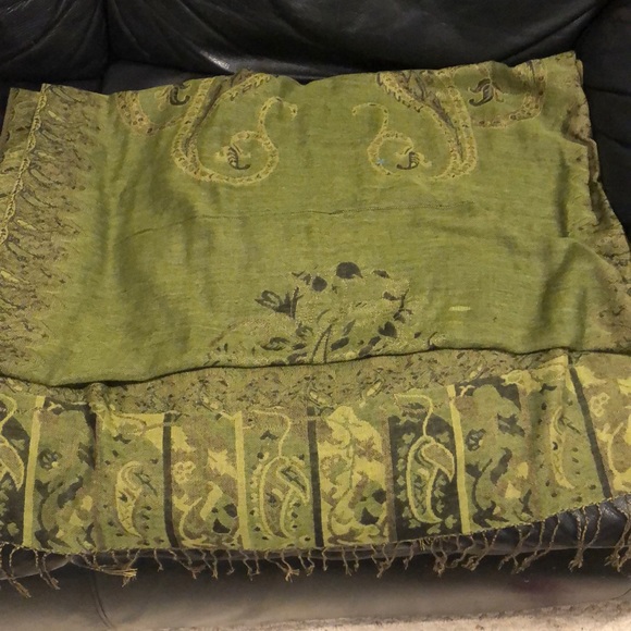Green Pashmina - Picture 2 of 4